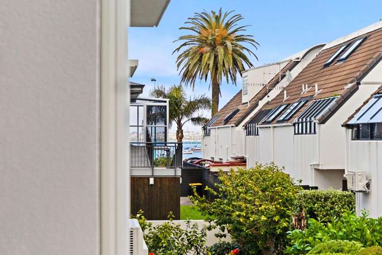 5/5 The Mall Mount Maunganui_18