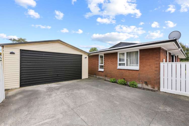 21 La Perouse Place Northcote_1