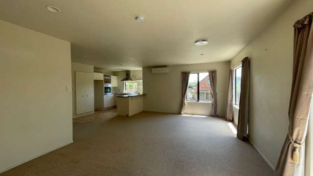 2/2 Sunnydale Place Oteha_1