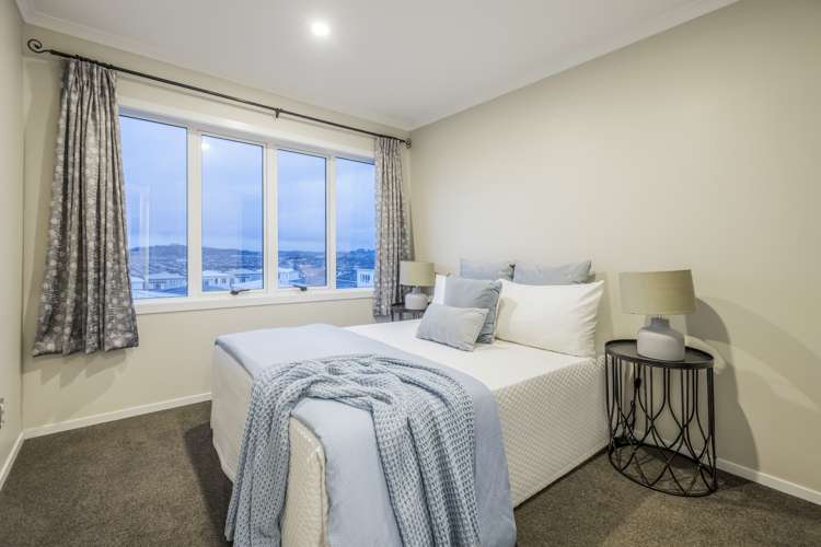 9 Panakenake Way Flat Bush_16