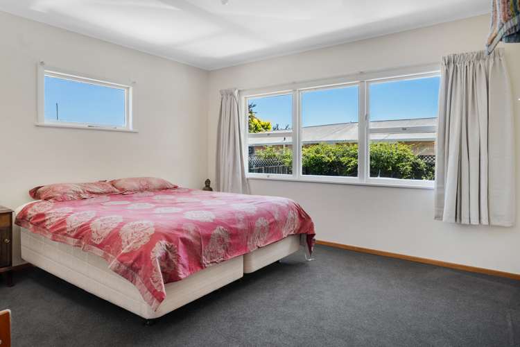 22 Shelley Crescent Stoke_8