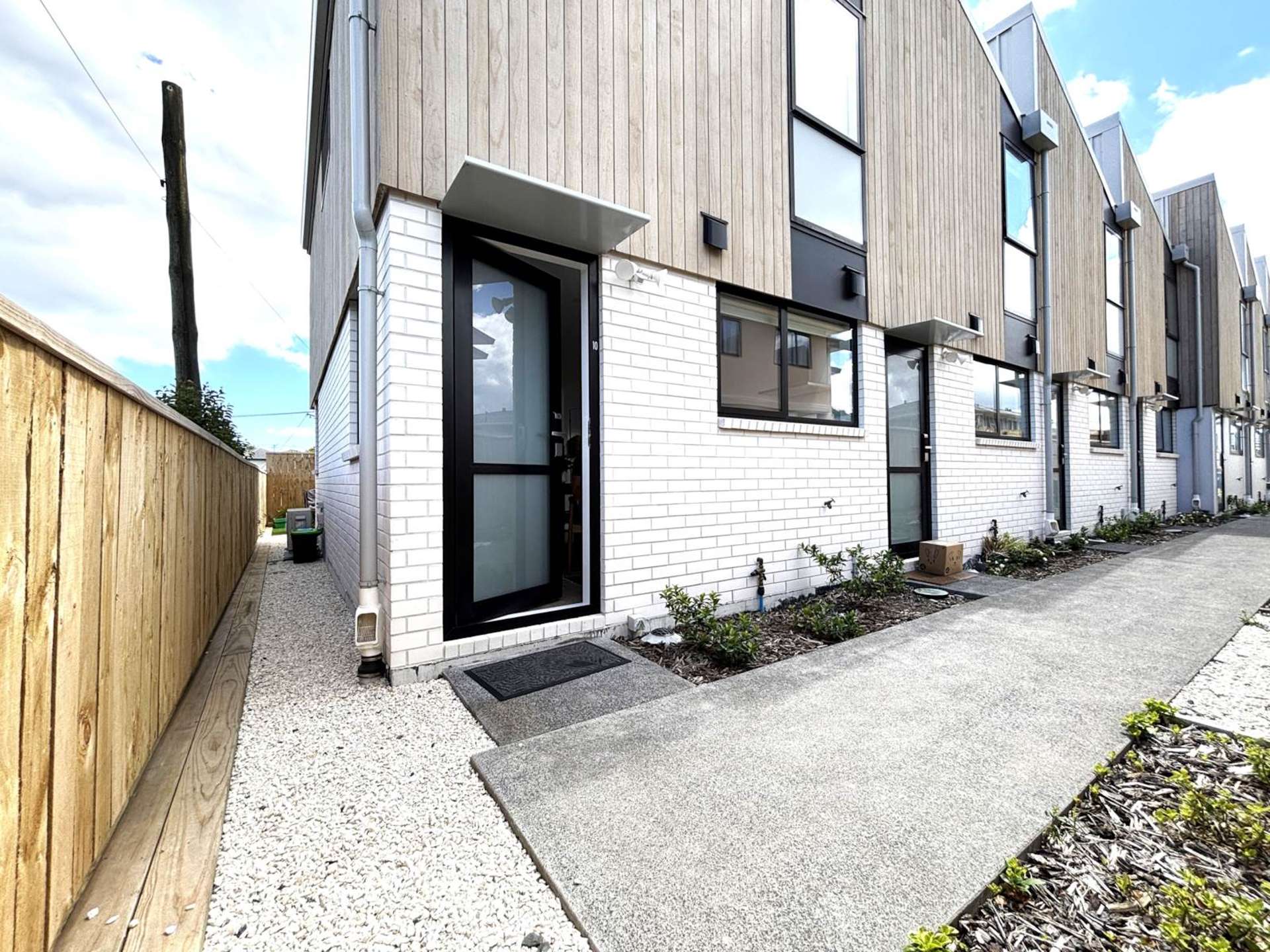 10/43 Ruawai Road Mount Wellington_0