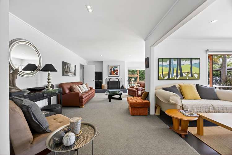 14 Davita Place Farm Cove_8