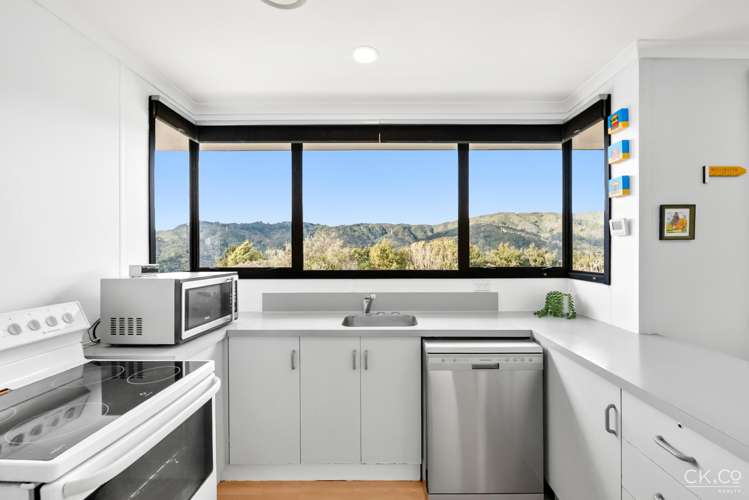 20 Fenchurch Grove Stokes Valley_6