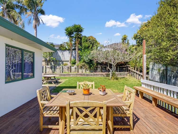 6 Thornlea Drive Welcome Bay_15