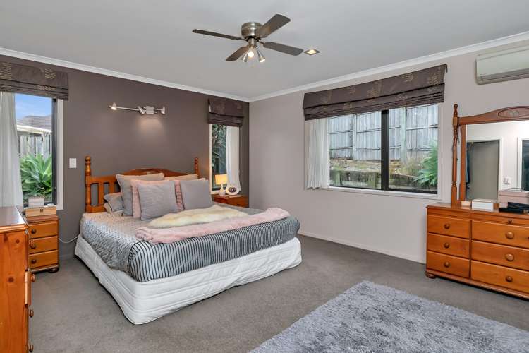 18 Conifer Grove Kamo_7