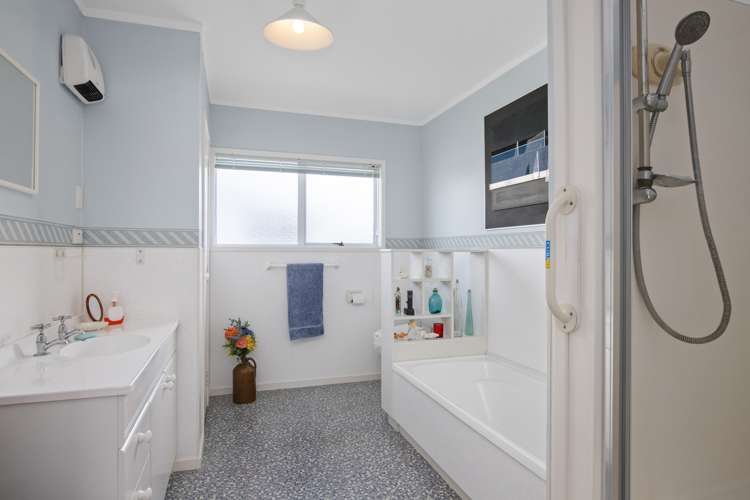 178 Torkar Road Clarks Beach_12