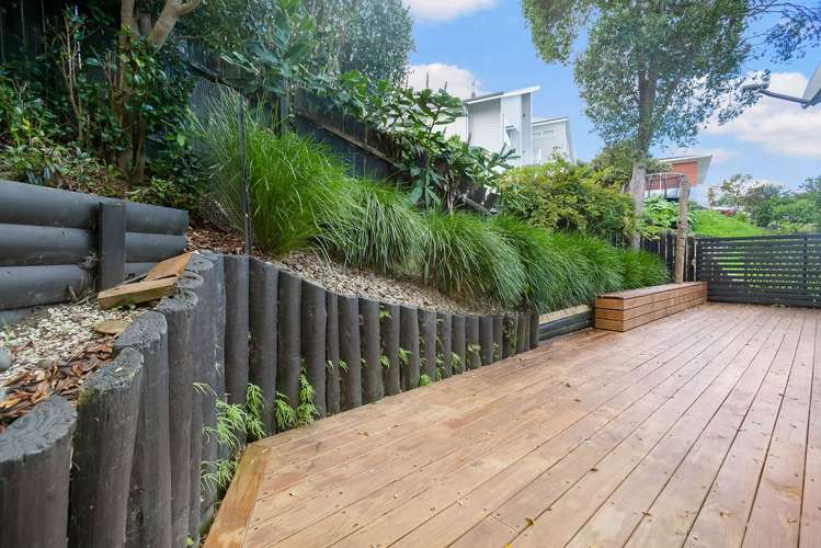 2/8 Lydia Avenue 10887_8