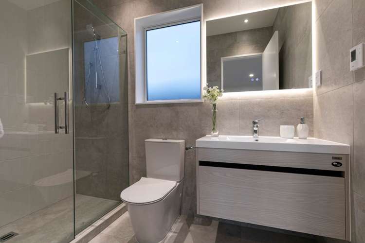 1 Matahae Crescent Wainui_16