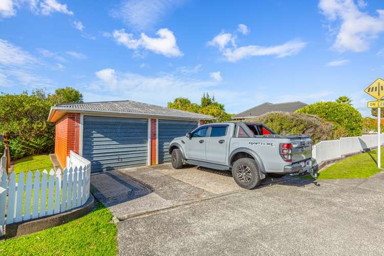 75 Titirangi Road New Lynn_7