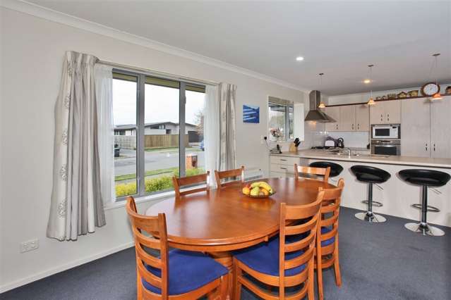 5 Tatahi Street Parklands_3