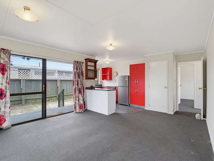2C Roberts Avenue Aramoho_21