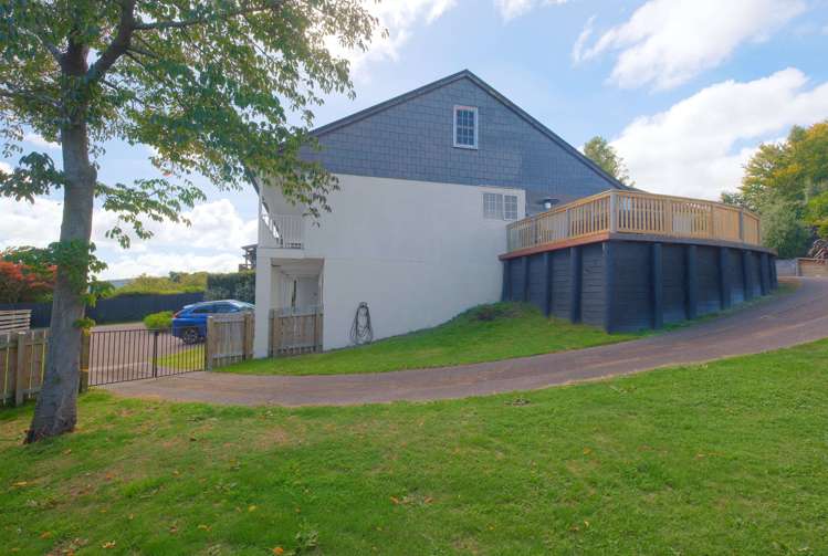 37 Shepherd Road Waipahihi_18