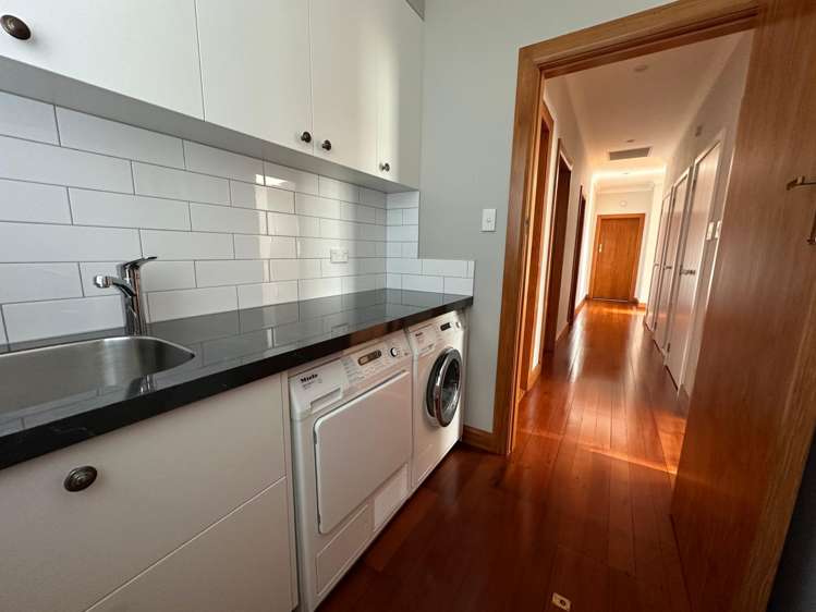  19 Guy Avenue Takaro_11