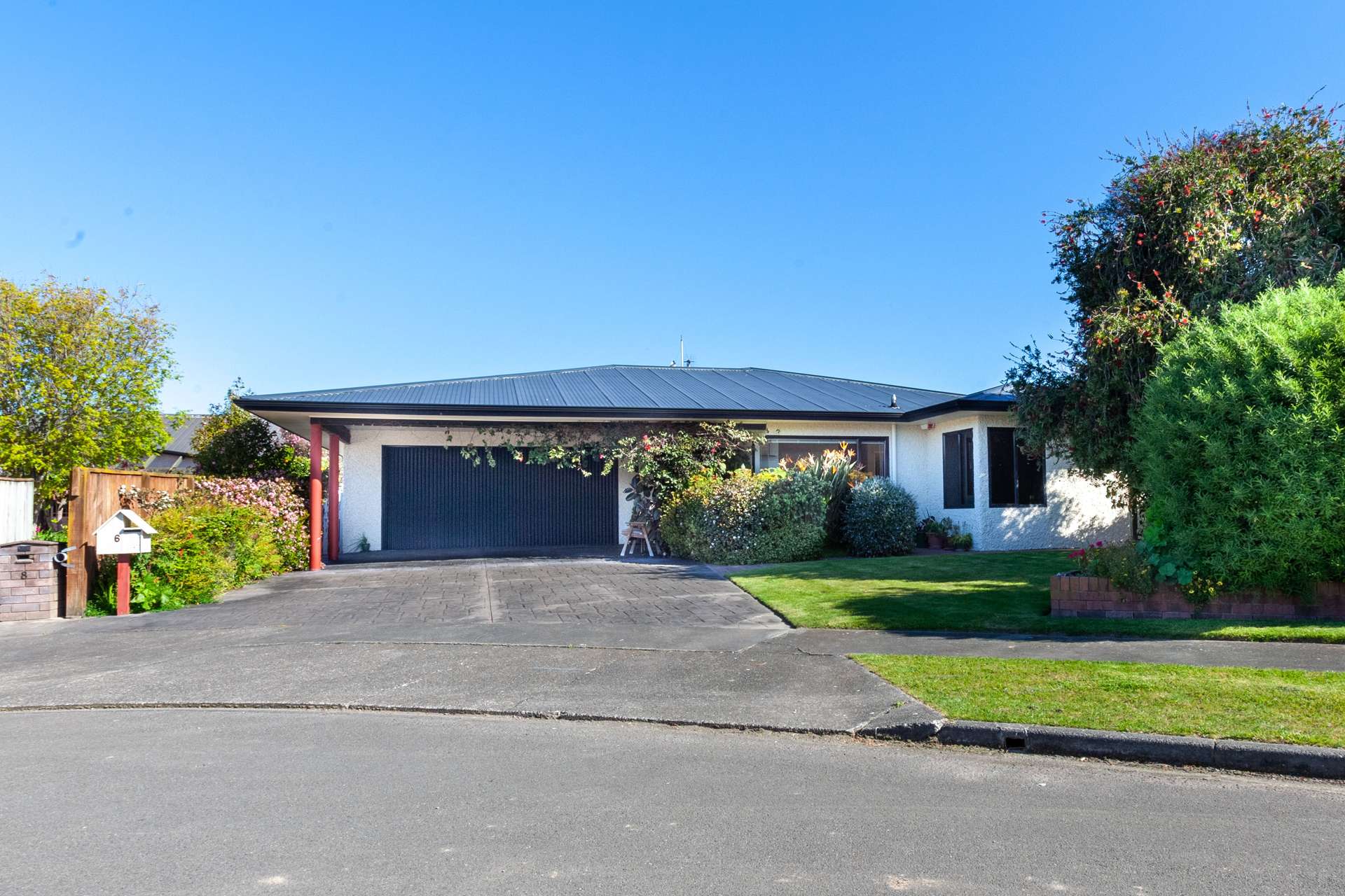 6 Bishops Close Greenmeadows_0