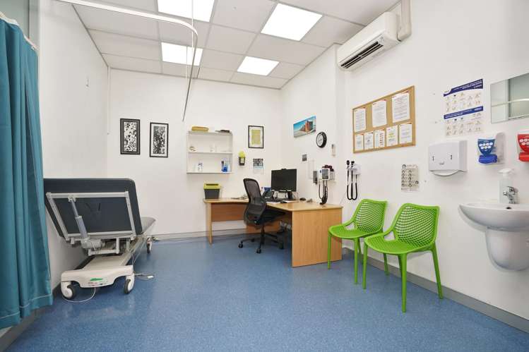 1-5, 7-13/26 Bryant Road Te Rapa_17