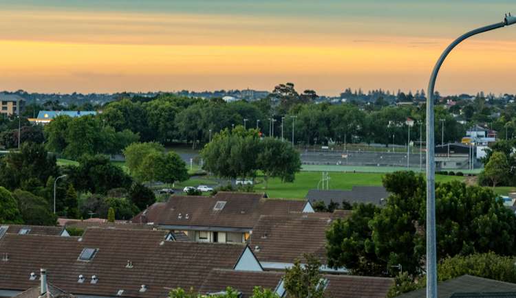 7 Eske Place Highland Park_21