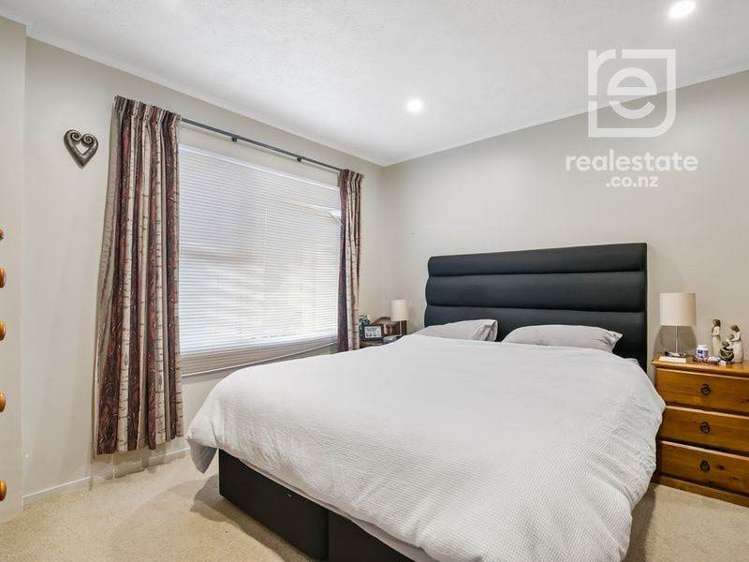 2/68 Hattaway Avenue Bucklands Beach_6