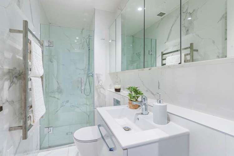 617/41 Beach Road Auckland Central_11