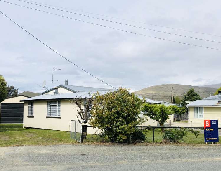 212 Waitaki Drive_0