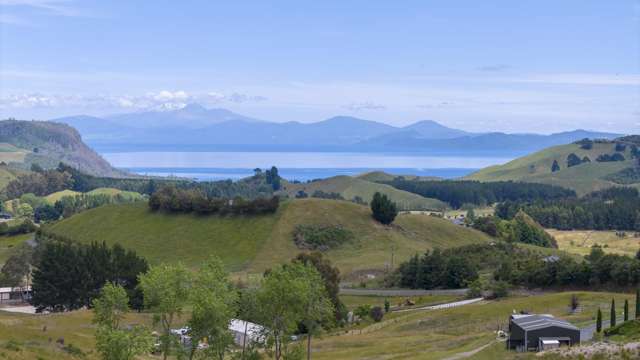 Smart country living with exceptional views