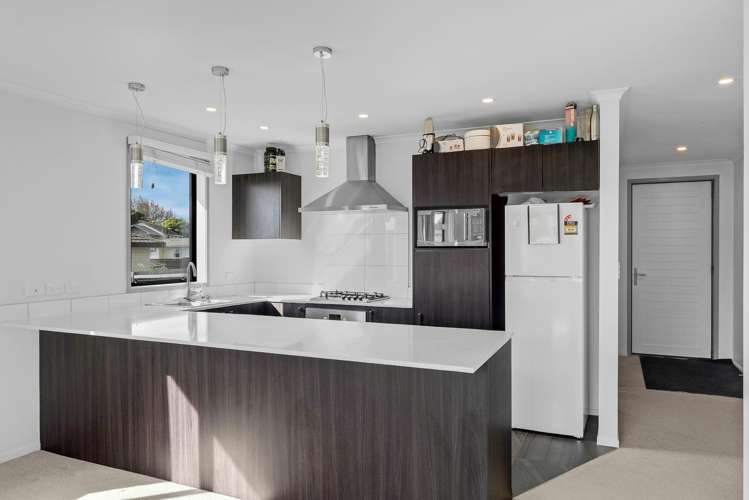 2/65E Metcalfe Road Ranui_9
