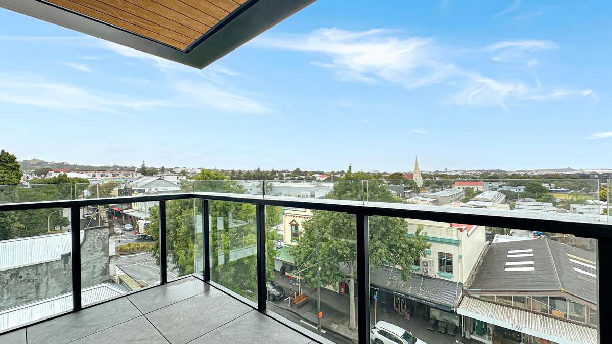 411/158 Onehunga Mall_3