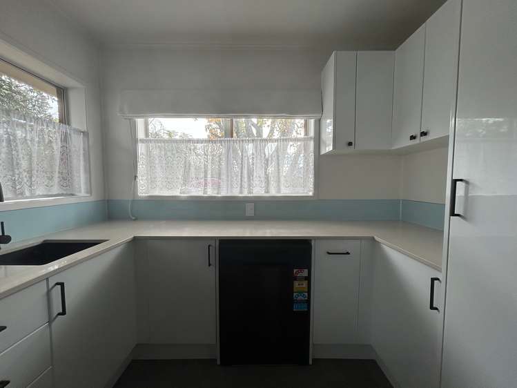 1/32 Northcote Road Takapuna_8