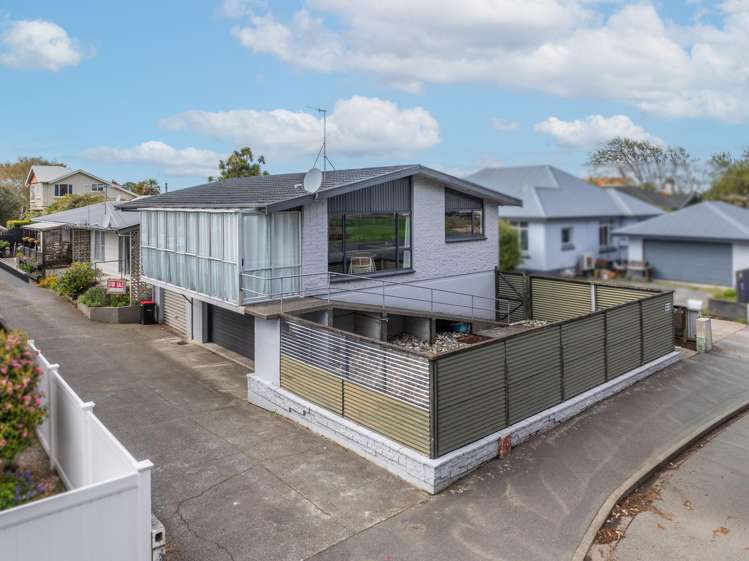 1/151 Queens Drive_0