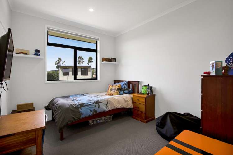 135 Sealy Road Omata_10