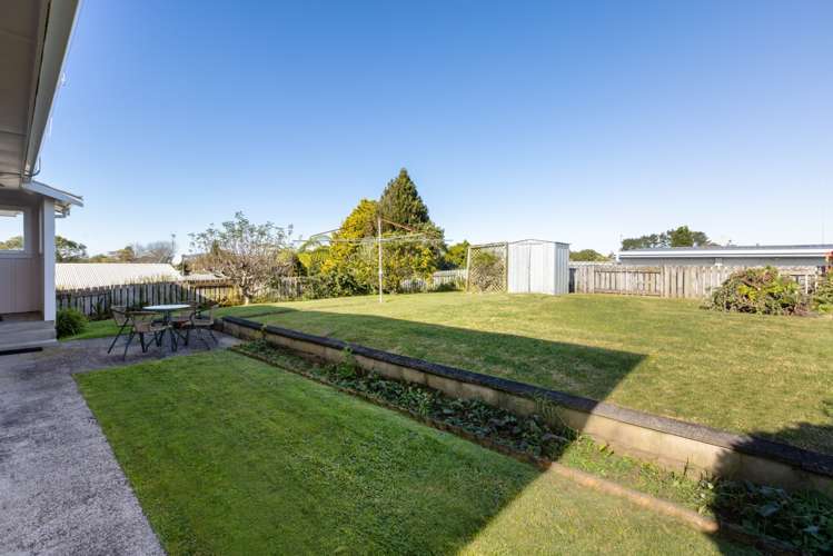 6 Jefferson Place Brookfield_16