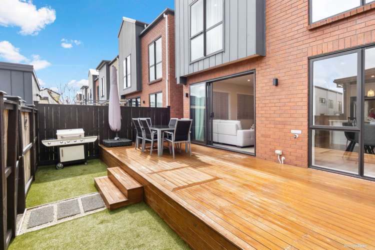 64 Joshua Carder Drive Hobsonville_14