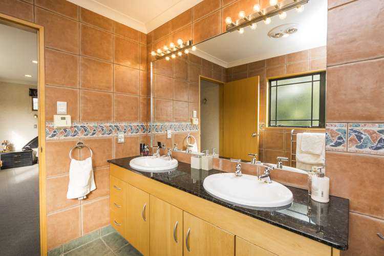 27 Balmoral Drive Terrace End_21