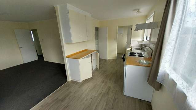 10A Saxbys Road Glenview_1