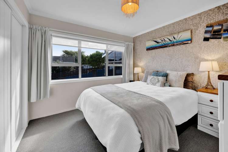 14 Culzean Grove Bell Block_13