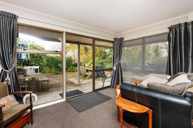 570 Featherston Street Roslyn_17