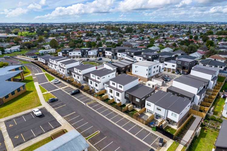 95 Ngae Place Mangere East_16