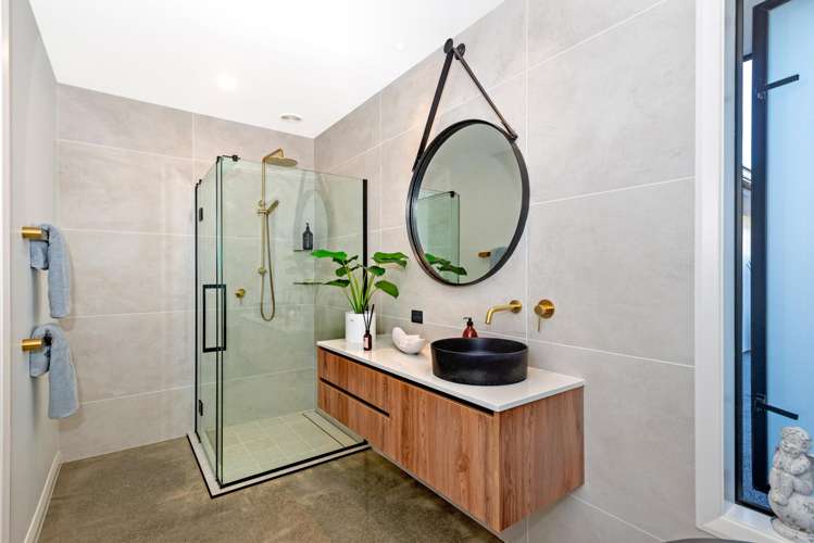 137 Potae Avenue Lytton West_17