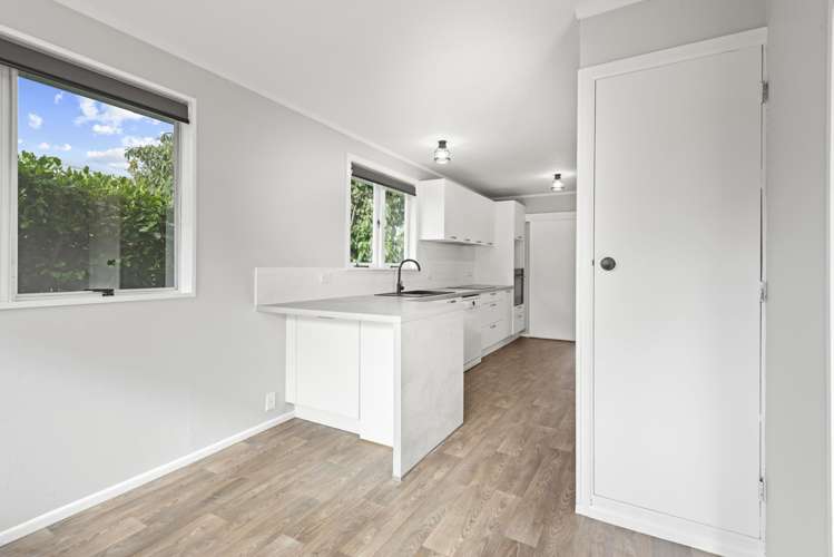 60 Kingswood Road Brookfield_3