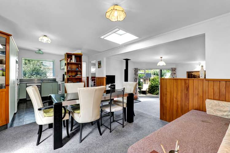 2 Hills Road Tongaporutu_6