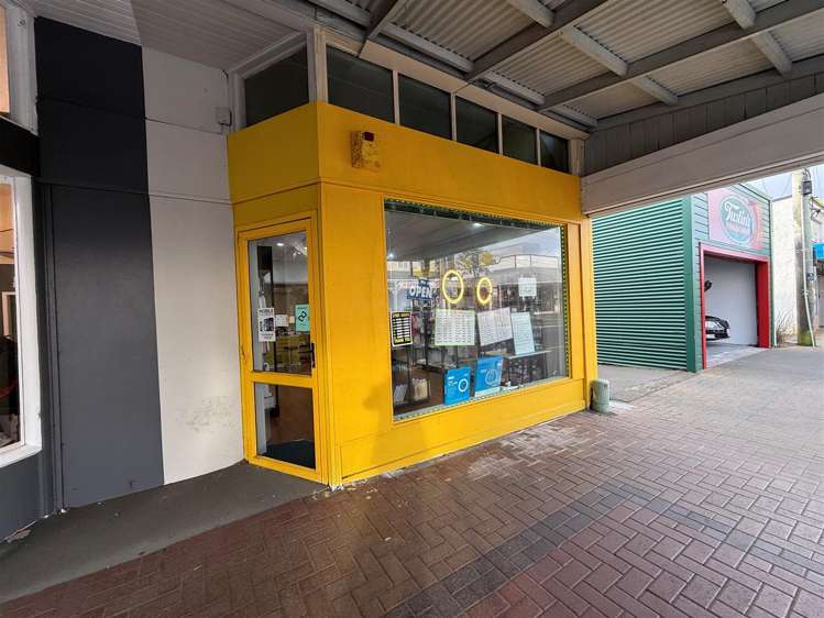 Shop A, 154 Karori Road Karori_1