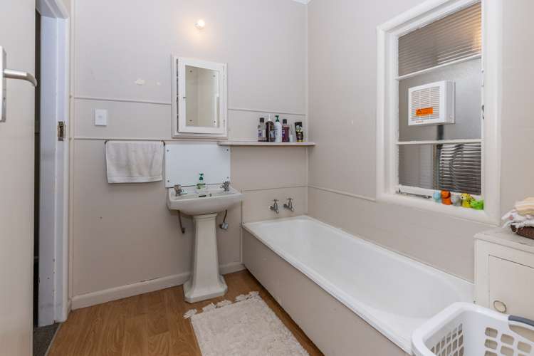 28 Wellington Street Hamilton East_25