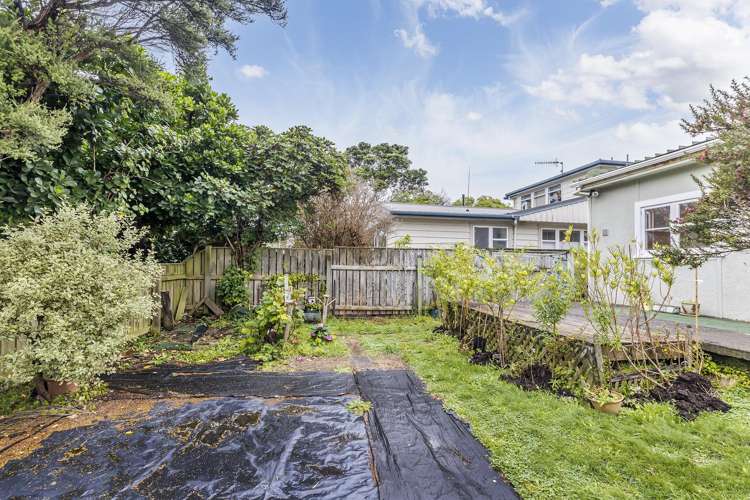 12 & 12A Wairaka Road Pukerua Bay_26