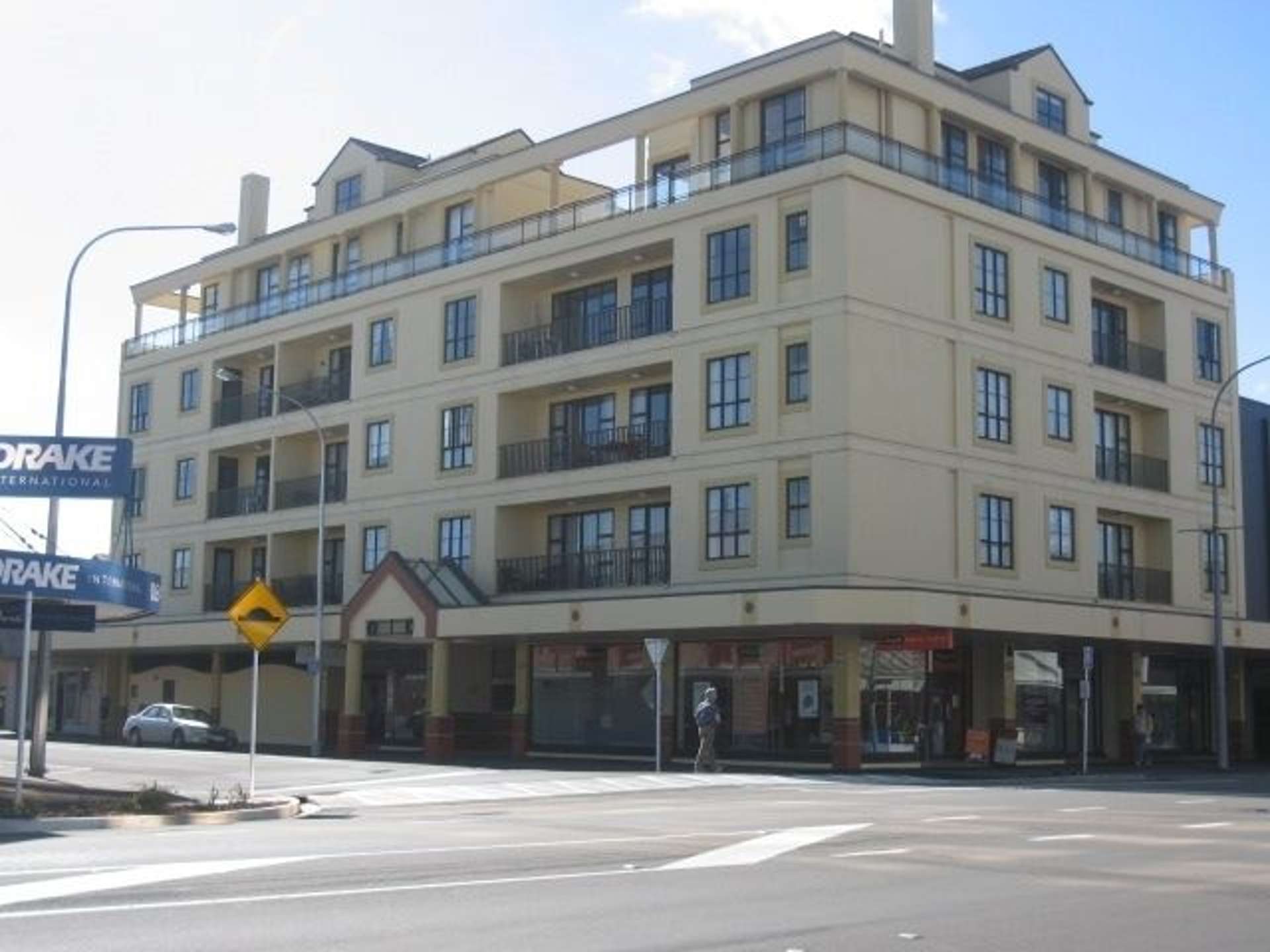 2g/6 Queen Street Palmerston North Central_0