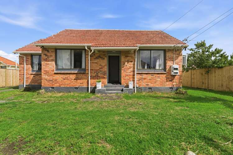 24 Parkinson Avenue Mount Roskill_17