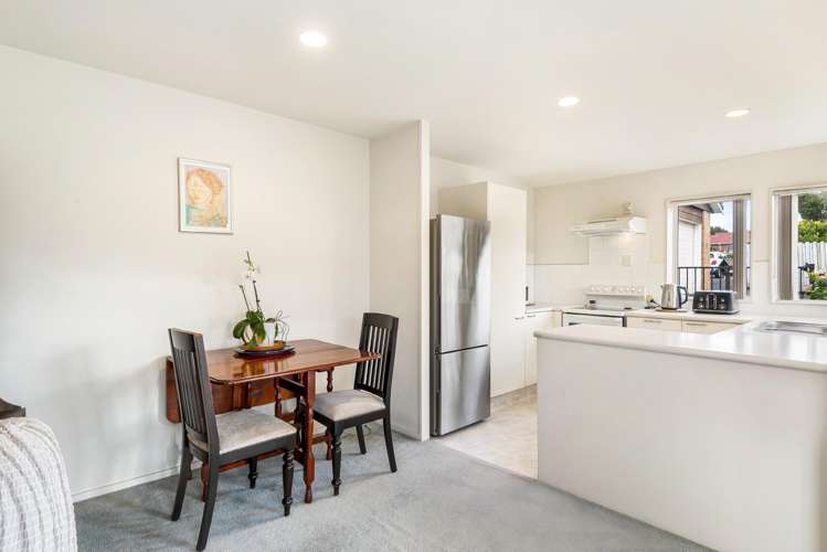55 The Grove Red Beach_11