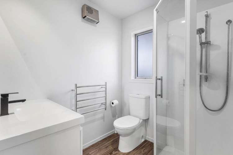 25 Woodcote Drive Glenfield_16