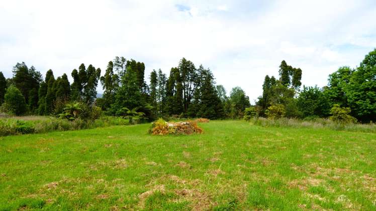 20 Stewart Street Waimangaroa_1