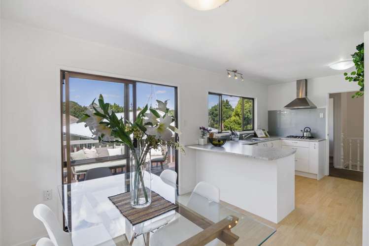 6 Everglade Drive Goodwood Heights_13