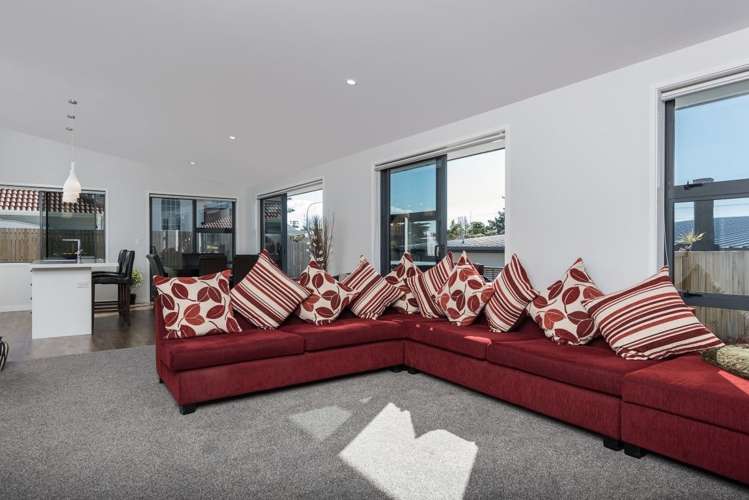 1320 Papamoa Beach Road Papamoa_6